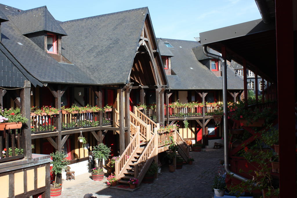 Hotel La Diligence Honfleur Exterior photo