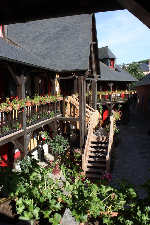 Hotel La Diligence Honfleur Exterior photo