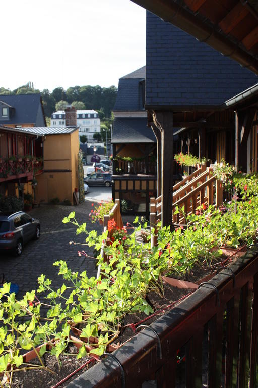 Hotel La Diligence Honfleur Exterior photo